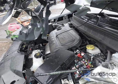 2019 Jeep Cherokee Limited Fwd z USA, uszkodzony, nr VIN 1C4PJLDB7KD332456